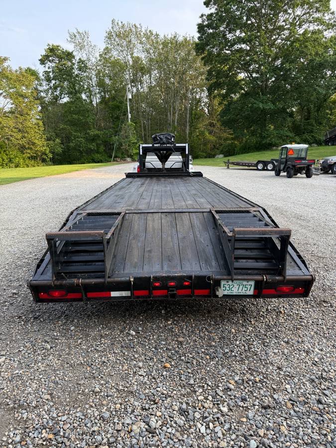 2015 Golden Trailer Gooseneck - Image 14