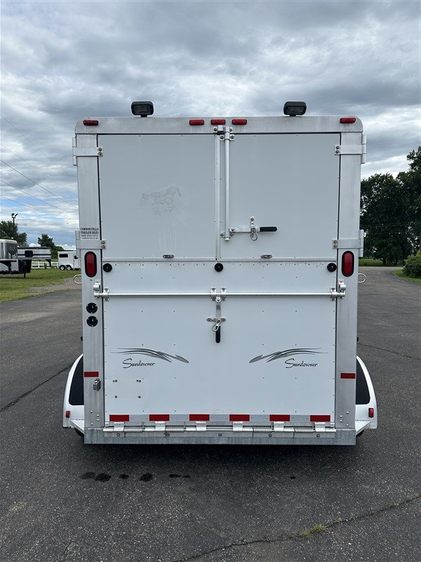 2000 Sundowner 2 Horse Bumper Pull Straightload Trailer – Reliable, Durable & Affordable Horse Hauling Solution - Image 11
