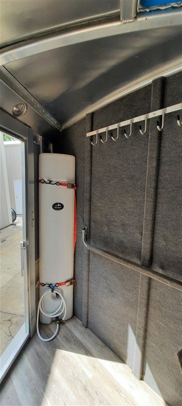 2006 4-Star 2 Horse Bumper Pull Trailer – Premium, Reliable & High-Performance Horse Trailer for Sale - Image 10