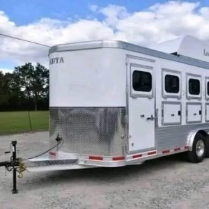 2018 Lakota 84HBPSL 4 Horse Trailer with 2' Short Wall