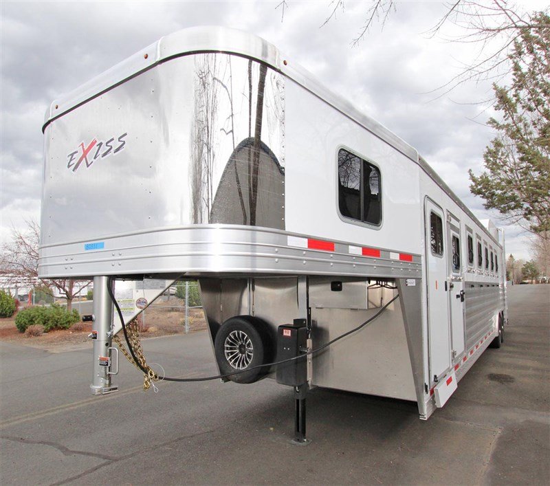 6 Horse Warmblood Trailer