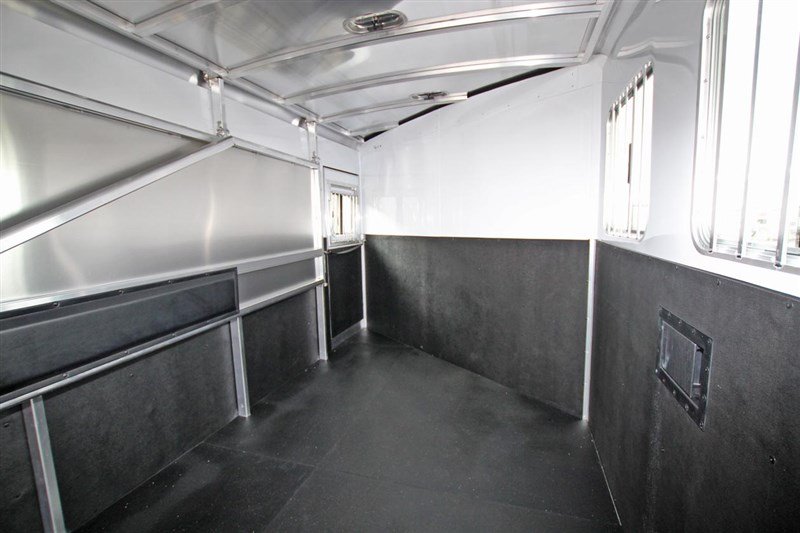 2024 Exiss 6 Horse Warmblood Trailer w/ Large Front Tack – Unstoppable Strength, Elite Comfort & Proven Performance - Image 10