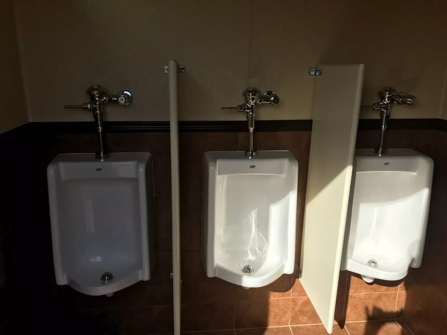 2 Stall Conex portable bathrooms - Image 4
