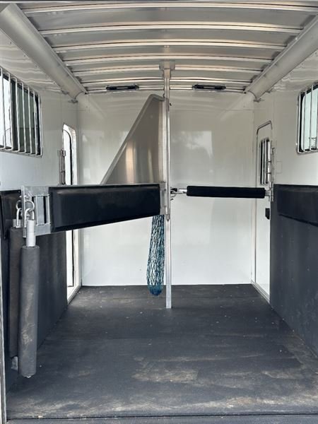2022 Adam Julite 2 Horse Bumper Pull – Exceptional Comfort, Trusted Power & Unmatched Value - Image 4