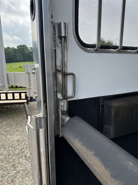 2022 Adam Julite 2 Horse Bumper Pull – Exceptional Comfort, Trusted Power & Unmatched Value - Image 9