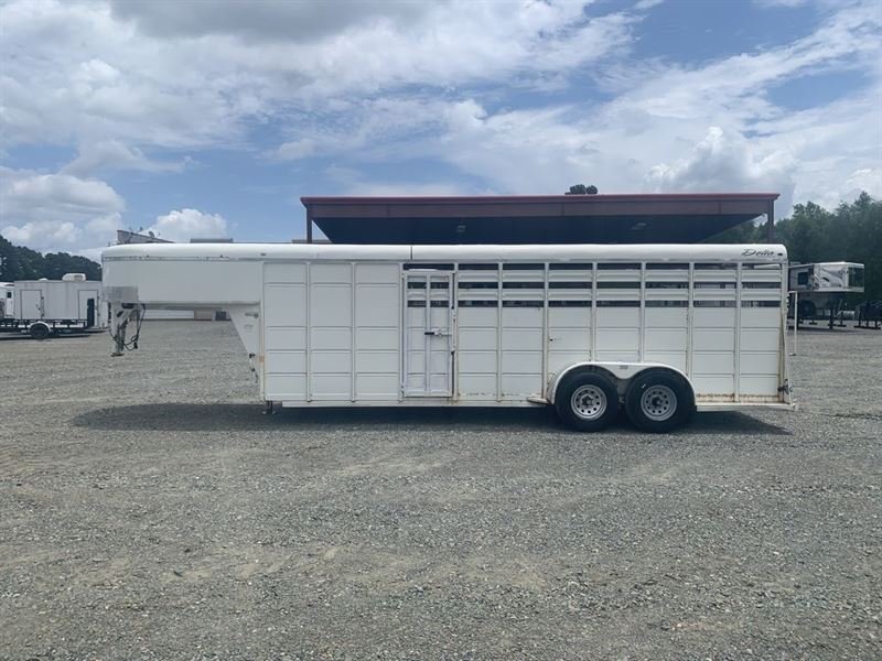 2013 Delta Trailers 6x22 Gooseneck Combo – Powerful, Proven & Built to Dominate Every Haul - Image 2