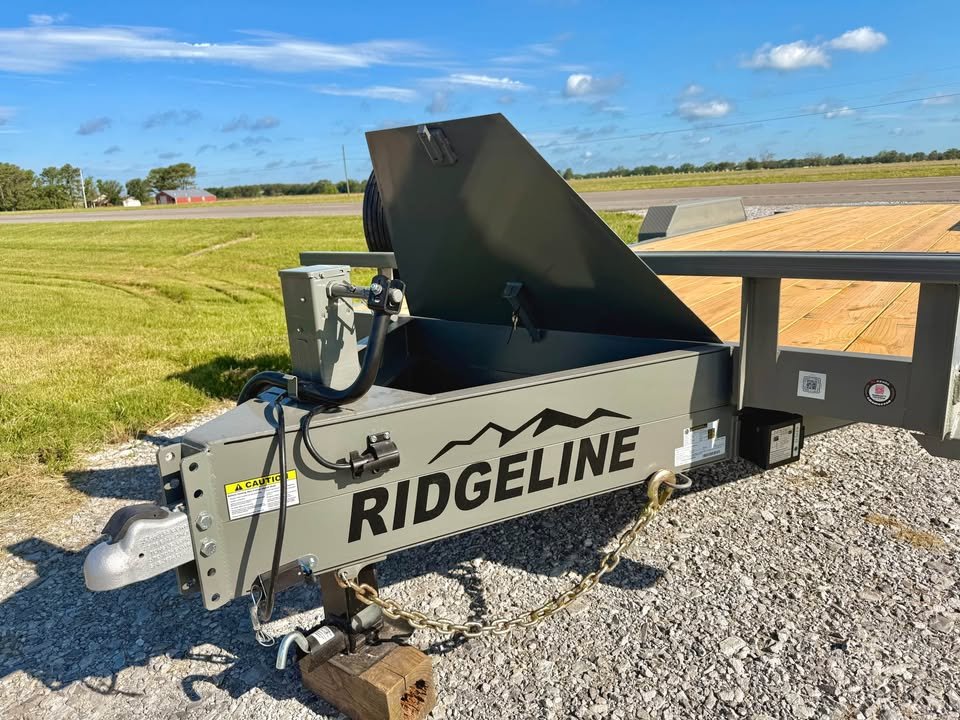2025 16k Ridgeline 82x24 Hydraulic Tilt Trailer - Image 3